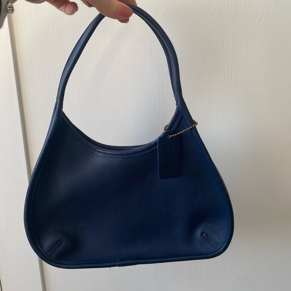 VINTAGE COACH ERGO - MINT CONDITION